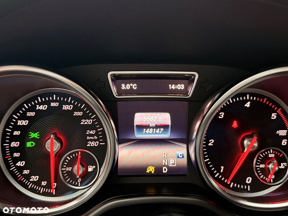 Mercedes-Benz GLS - 13