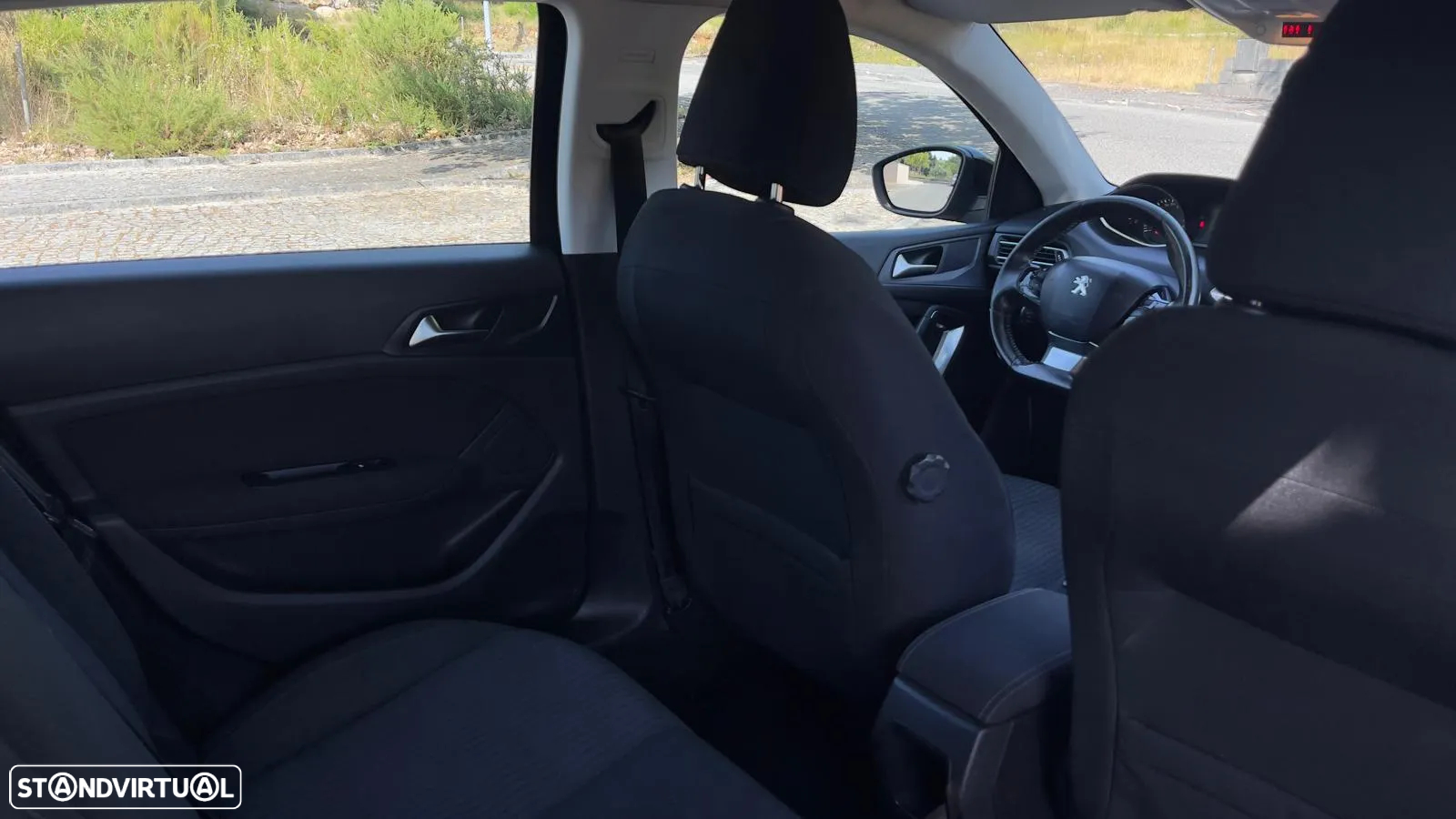 Peugeot 308 1.6 e-HDi Active J17 - 49