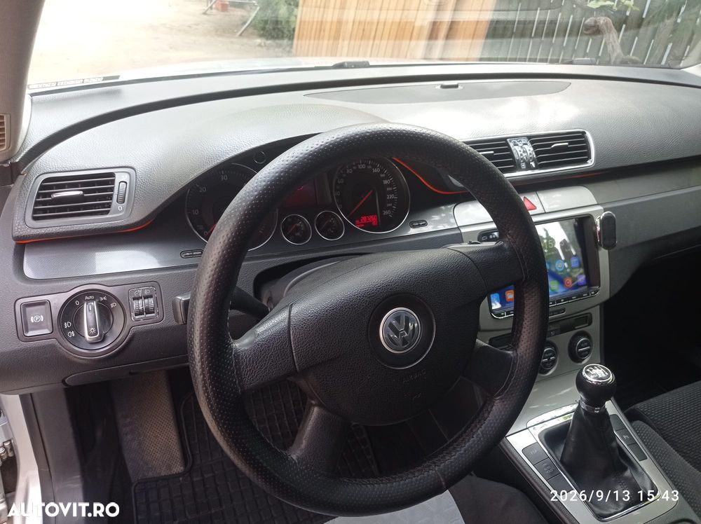 Volkswagen Passat - 8