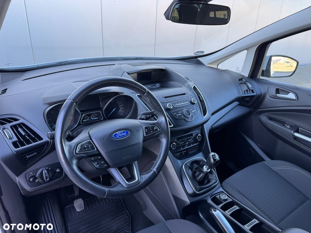 Ford Grand C-MAX - 13