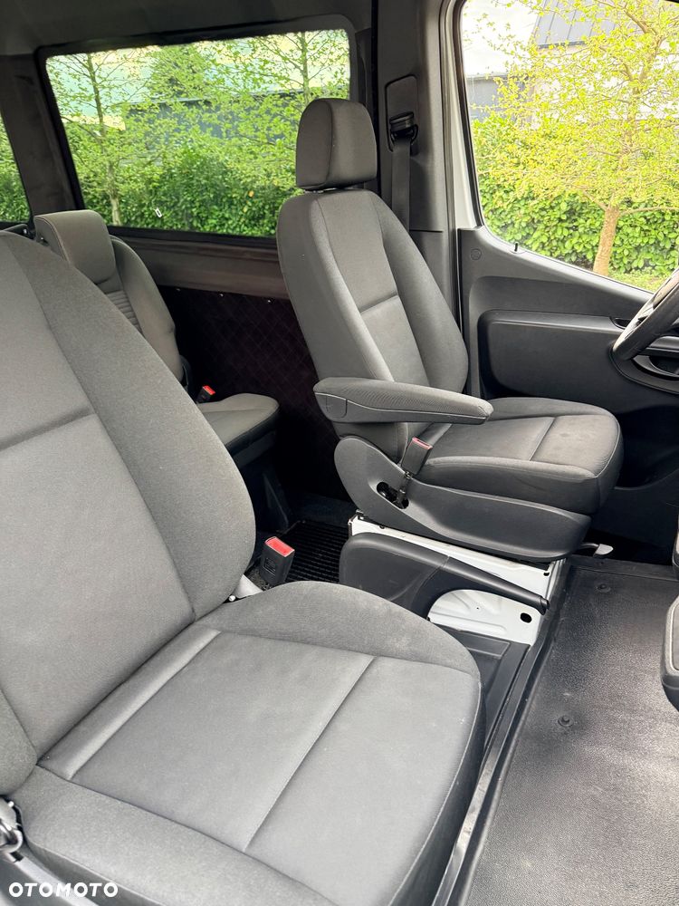 Mercedes-Benz Sprinter - 7