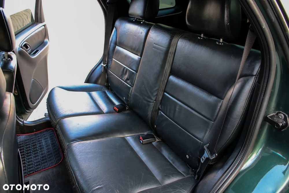 Ford Maverick 3.0 V6 Limited - 28