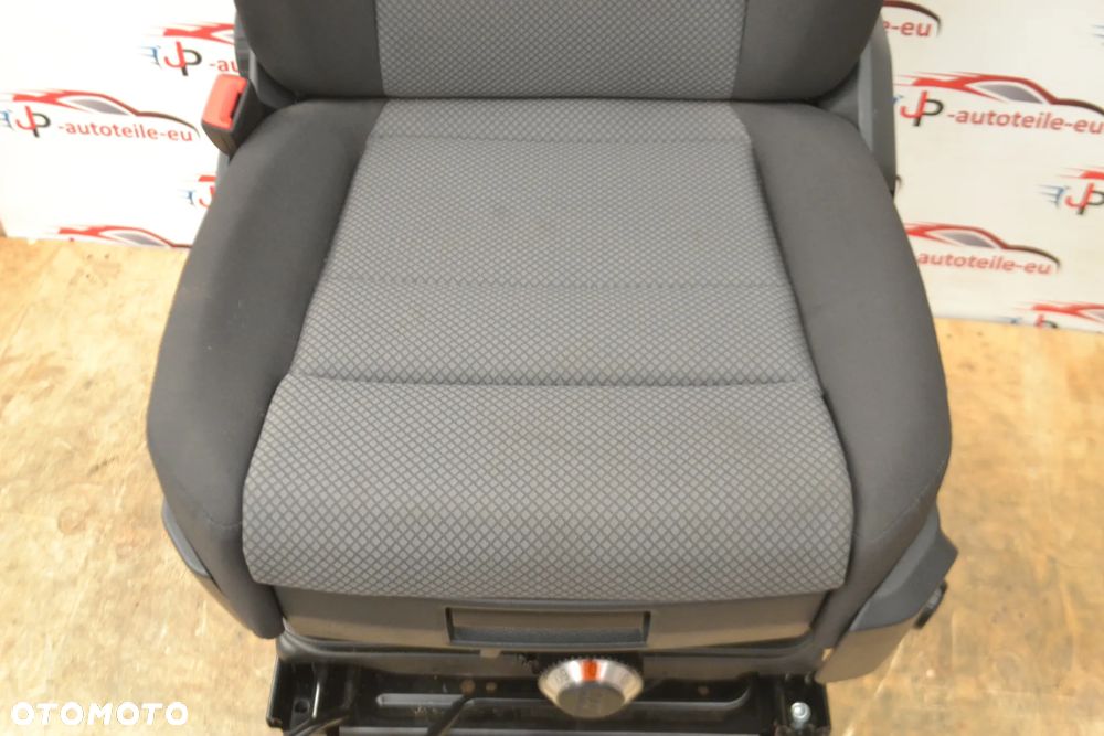 MAN TGE Fotel Kierowcy Kierowca Lewy Pompowany Regulacja Wagi Waga Amortyzowany Pompa - 8