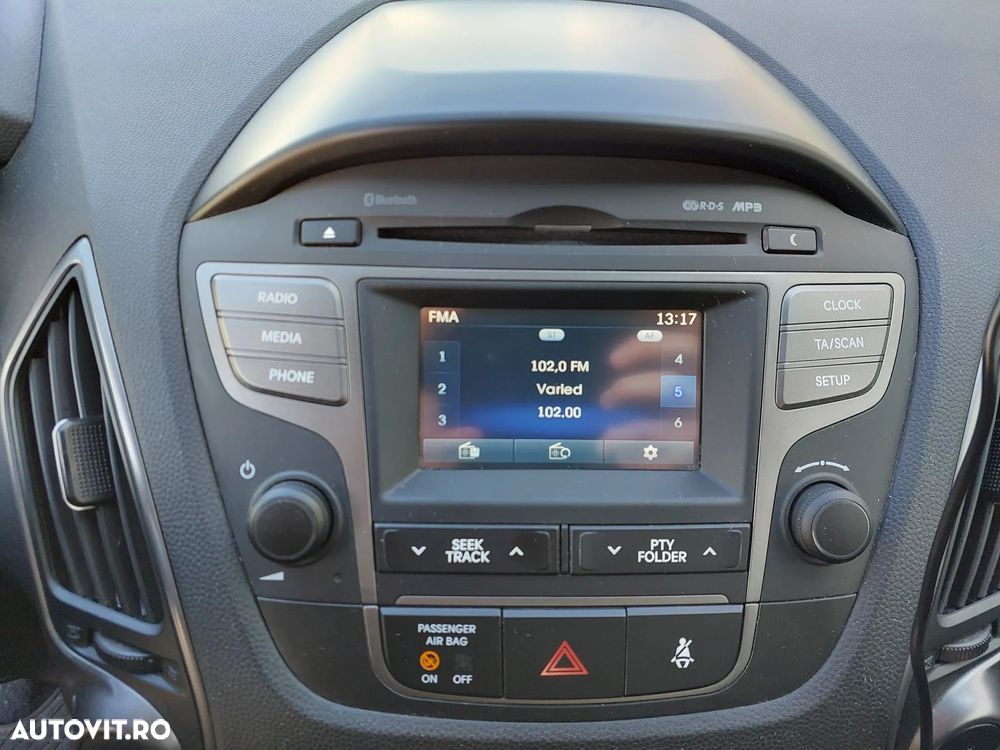 Hyundai ix35 1.7 CRDI 2WD Fifa World Cup Edition - 14