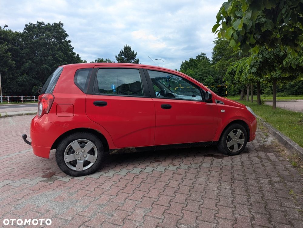Chevrolet Aveo - 2