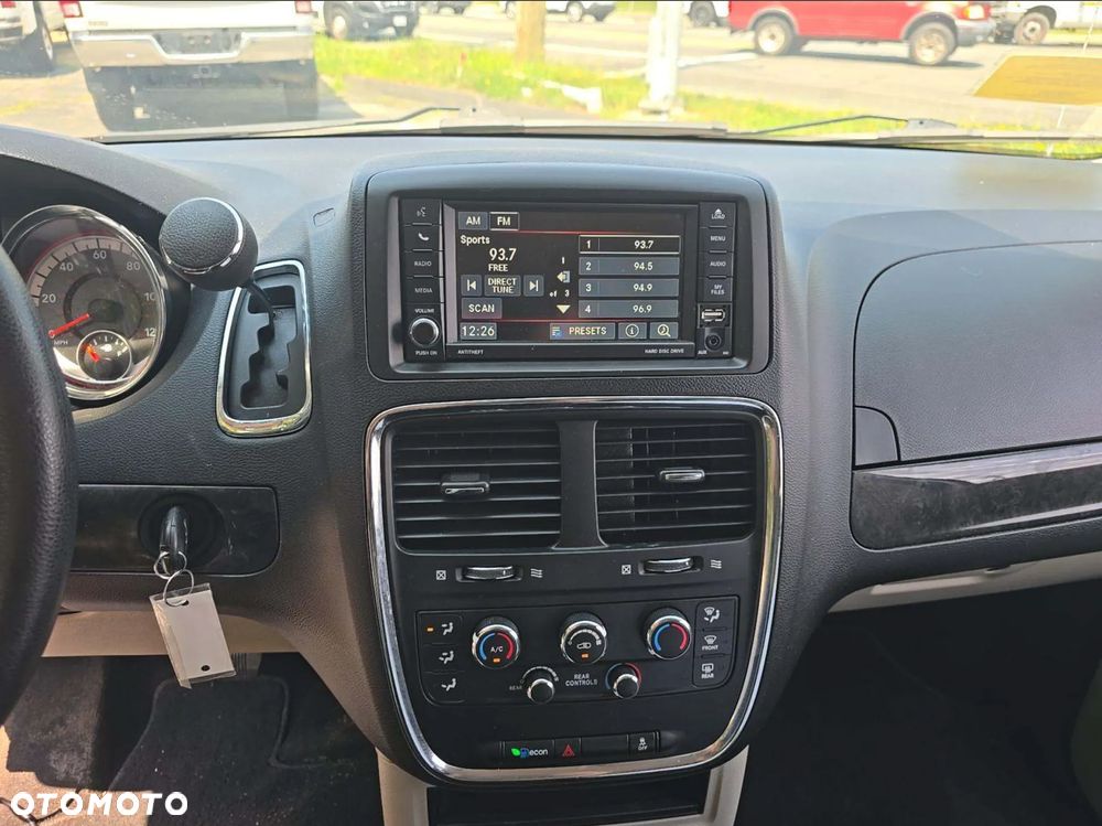 Dodge Grand Caravan 3.6 R/T - 9