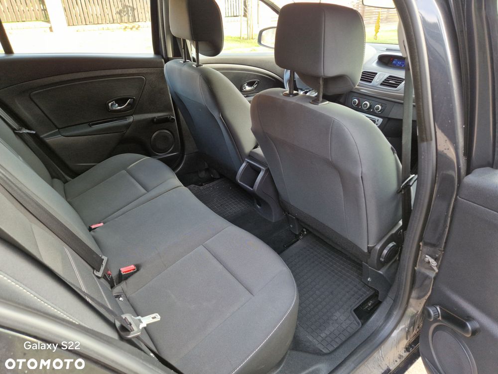 Renault Megane ENERGY dCi 110 Start & Stop LIMITED - 8