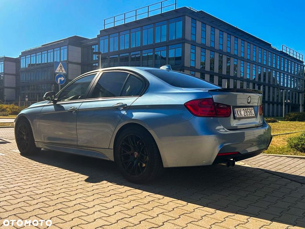 BMW Seria 3 328i xDrive - 6