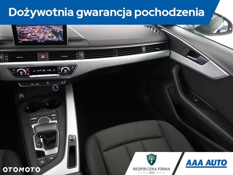 Audi A4 Limousine - 10