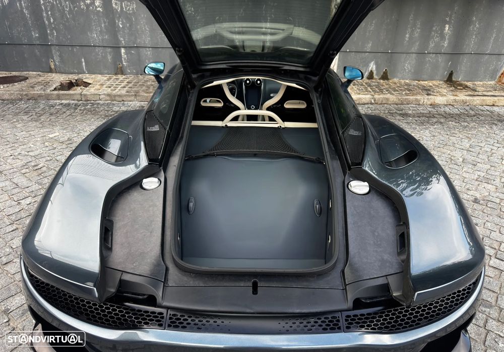 McLaren GT 4.0 Twin-Turbo V8 - 9