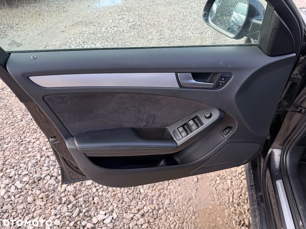 Audi A4 Limousine - 33