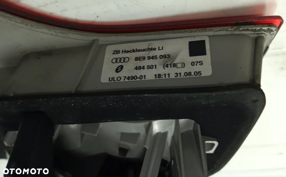 Audi A4 B7 kombi lampa tył tylna prawa  8E9945094 - 6