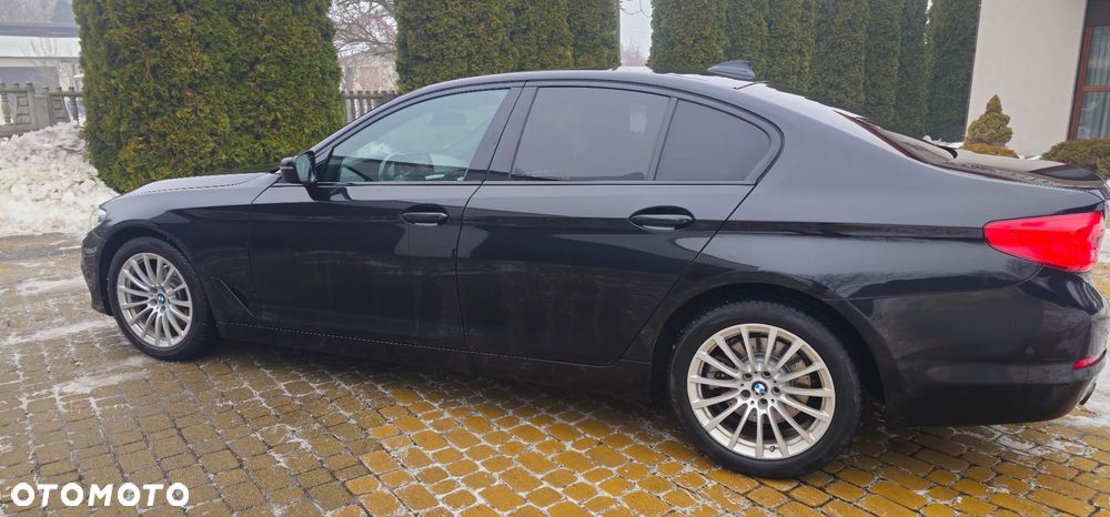 BMW Seria 5 520d xDrive Sport - 6