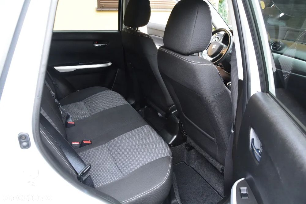 Suzuki Vitara 1.6 Elegance 2WD - 25