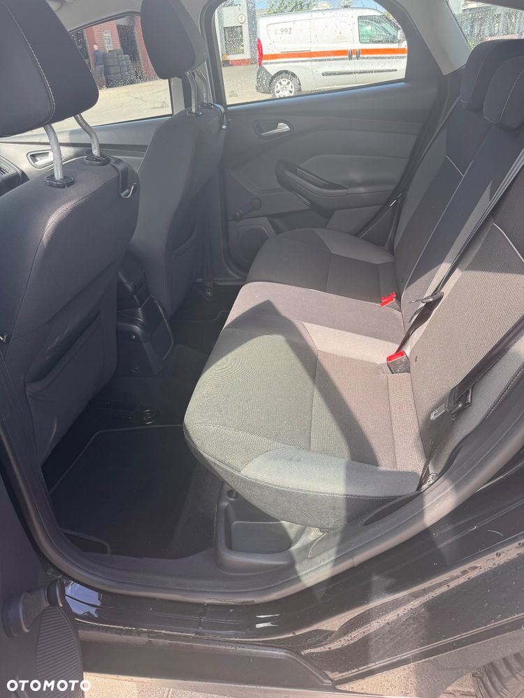 Ford Focus 1.6 Trend - 8