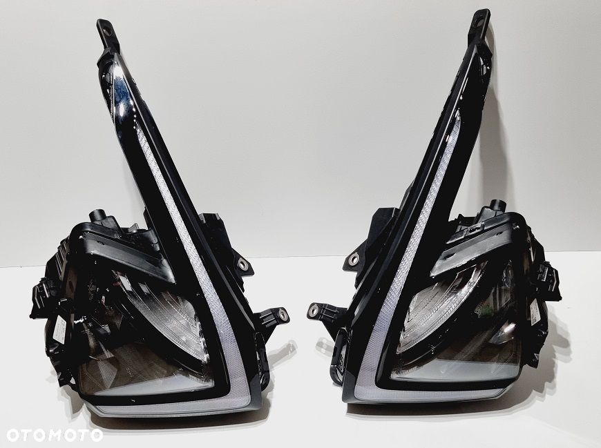 REFLEKTOR PRAWY LEWY FULL LED KIA SPORTAGE V 21- EUROPA - 1