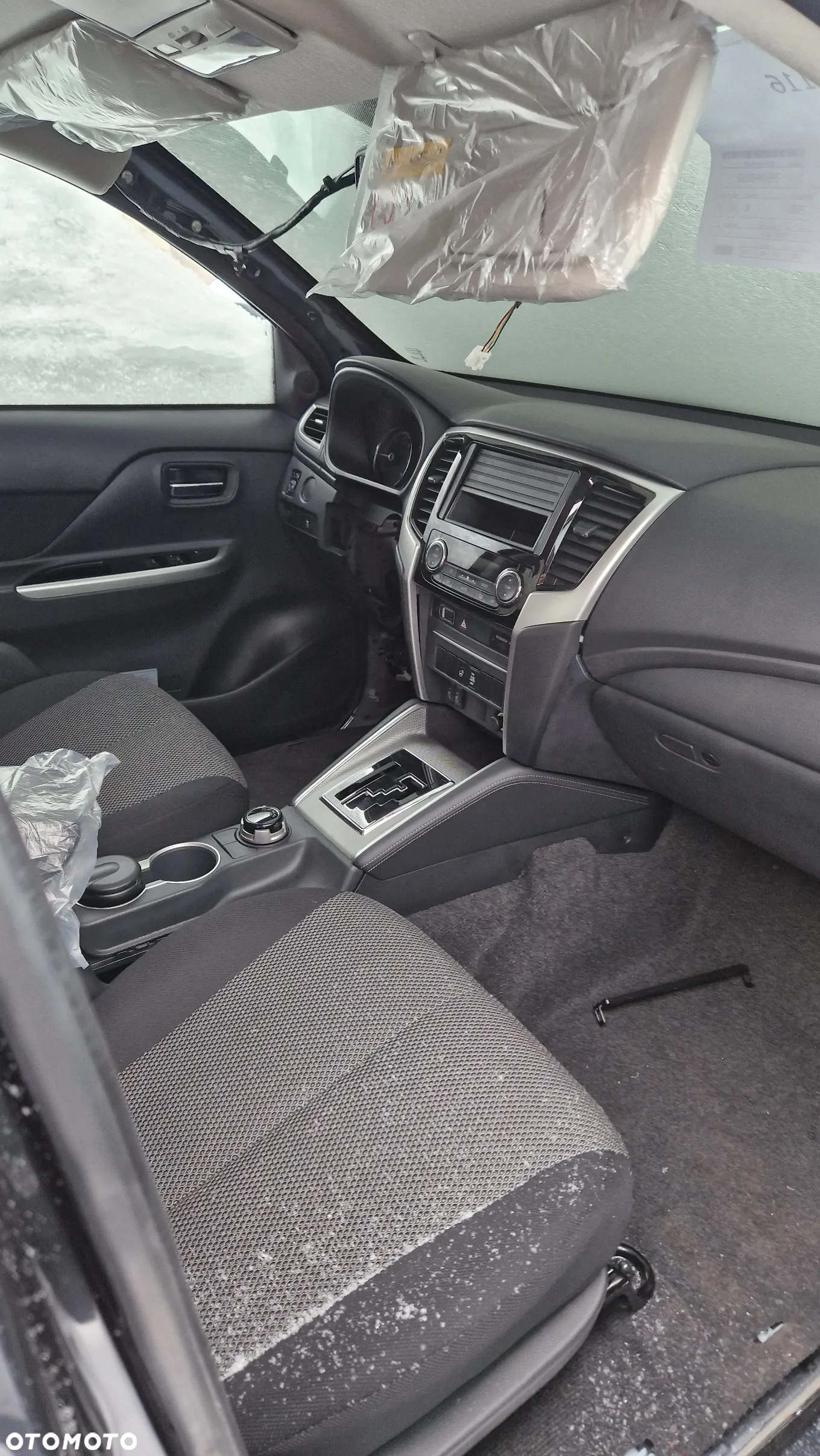 Mitsubishi L200 kabina, karoseria kompletna wraz z osprzętem. NOWA RP2021 - 5