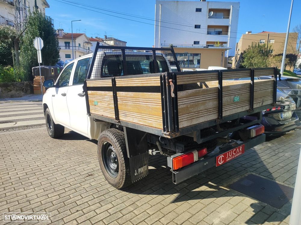 Toyota Hilux 2.4 D-4D 4WD CD CH - 3