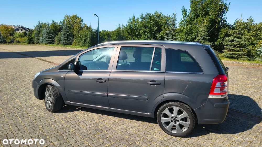 Opel Zafira - 3