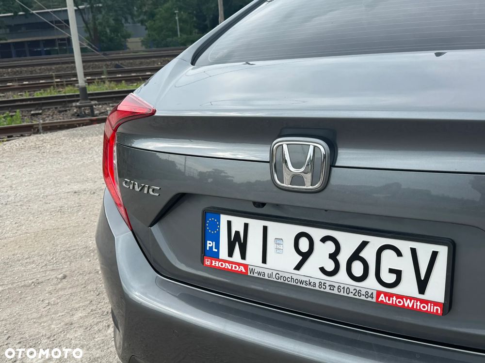 Honda Civic 1.5 T Elegance - 10