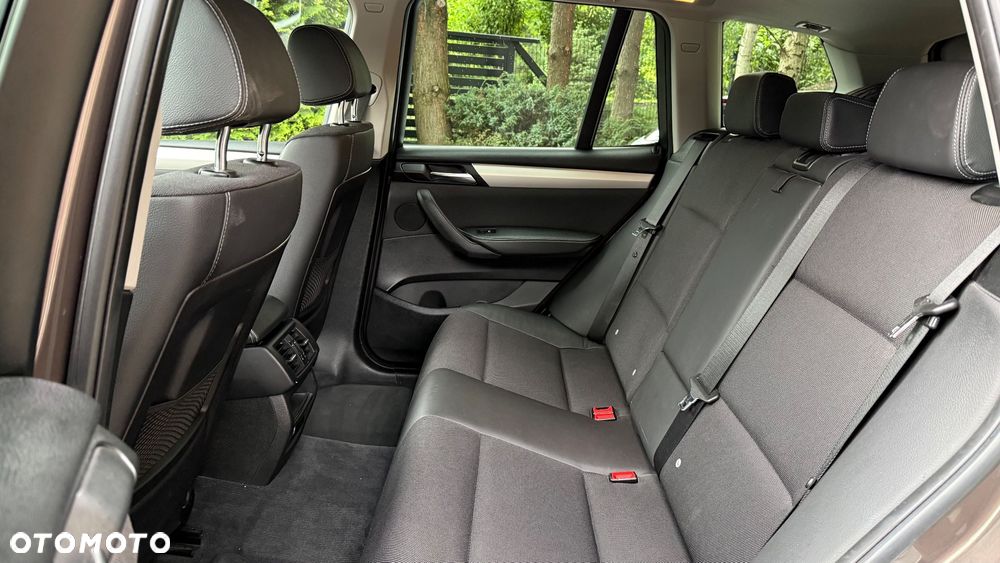 BMW X3 xDrive20d - 32