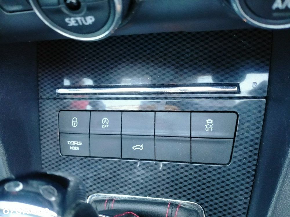 Skoda Octavia 2.0 TDI RS DSG - 31