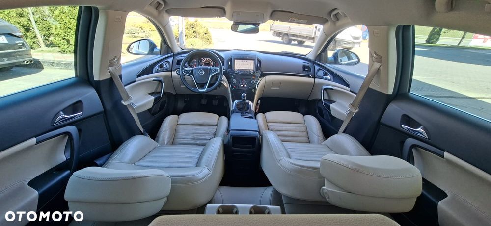 Opel Insignia 1.6 T Cosmo S&S - 9