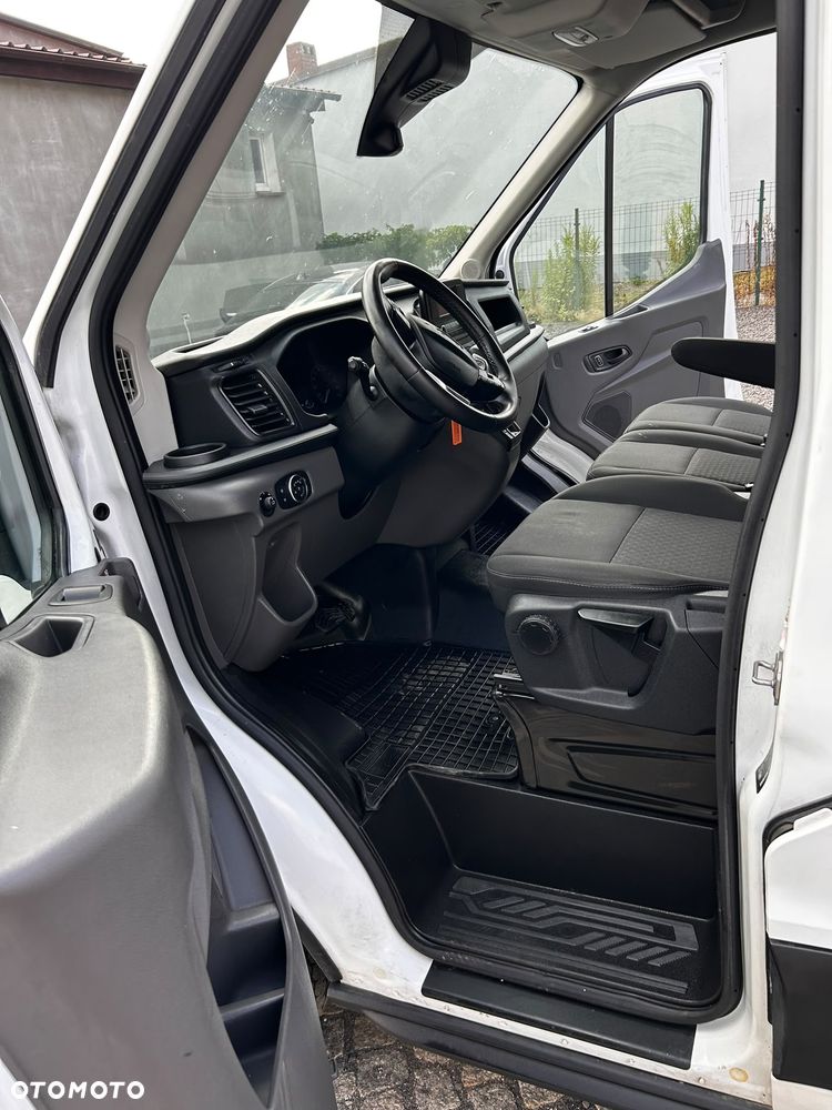 Ford Transit - 8