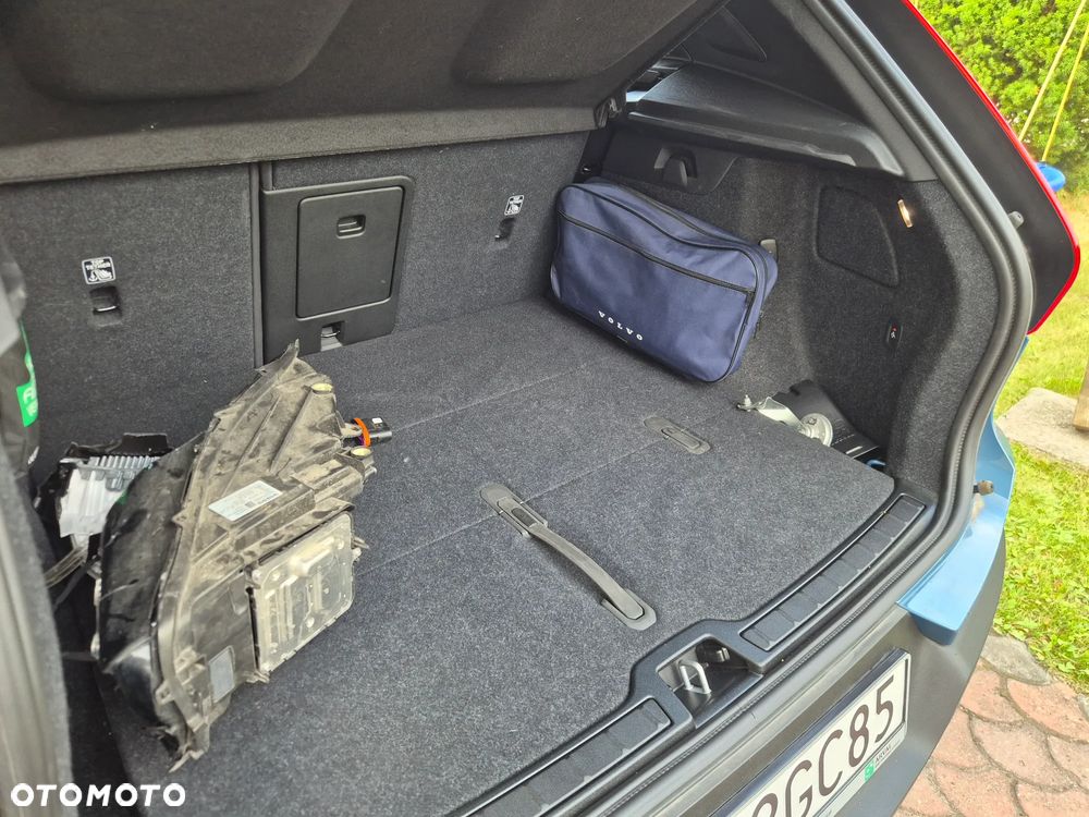 Volvo XC 40 B3 Core - 24