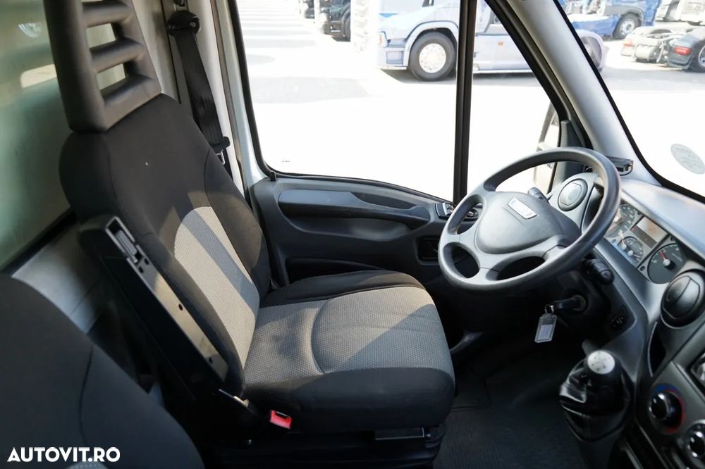 Iveco DAILY 35-130 / FRIGIDER / UNITATE THERMO KING / DHOLLANDIA LIFT / AUTOMAT / IMPORTAT - 29