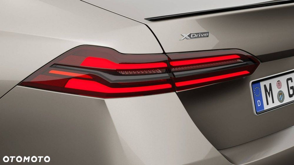 BMW Seria 5 - 10