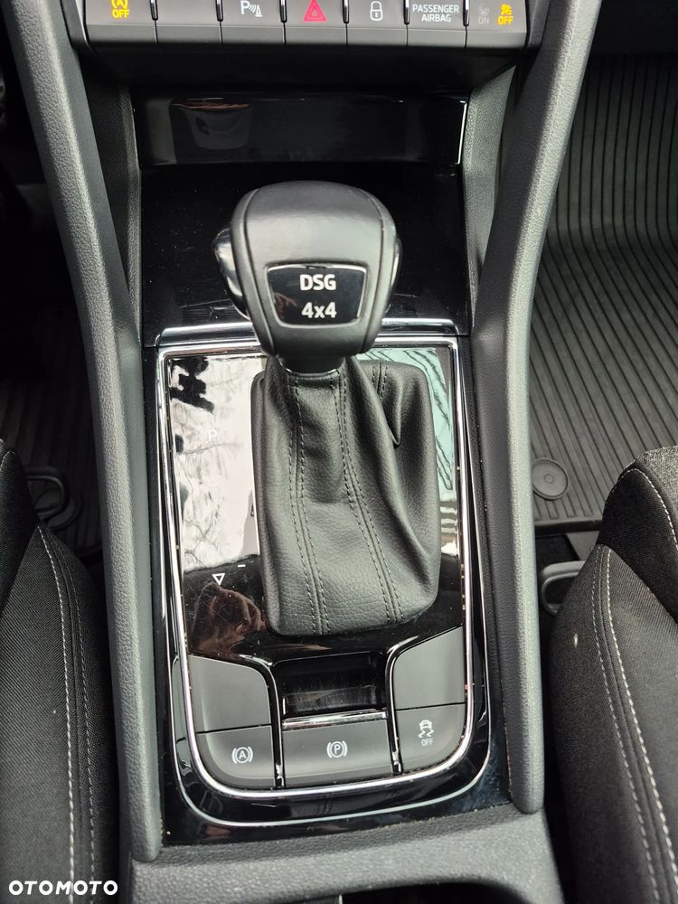 Skoda Karoq 2.0 TDI SCR 4x4 Style DSG - 13