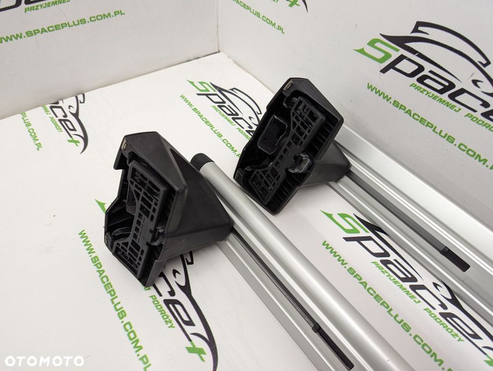 Bagażnik dachowy Thule: belki 960 + Stopy 7105 + kit - 5
