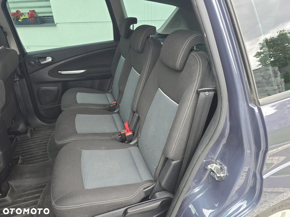 Ford S-Max 2.0 TDCi Ambiente - 14