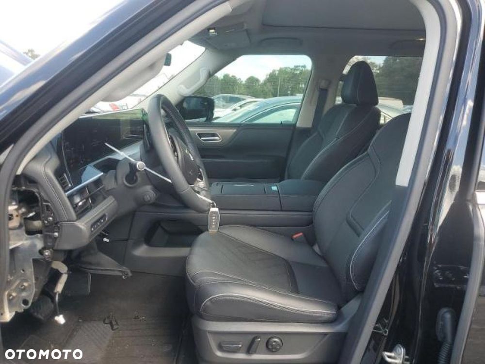 Infiniti QX80 - 8