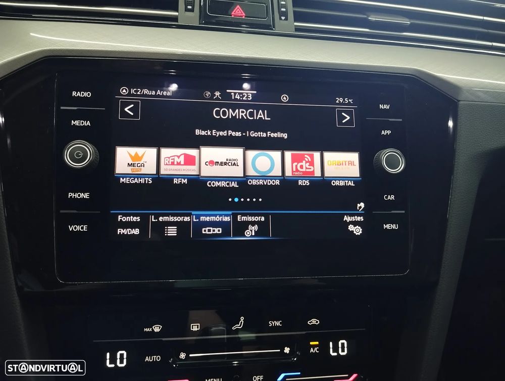 VW Passat Variant 2.0 TDI Business DSG - 30