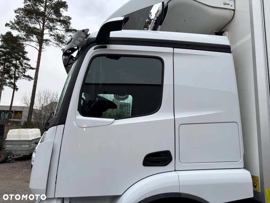Mercedes-Benz Actros 1836 chłodnia thermo king T800R 2021/22 otwierany bok winda idealny stan - 9
