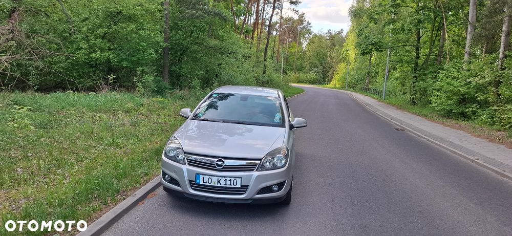 Opel Astra 1.8 Edition 111 Jahre - 25