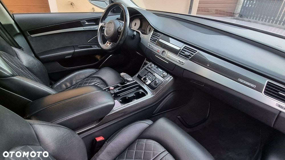 Audi S8 - 15