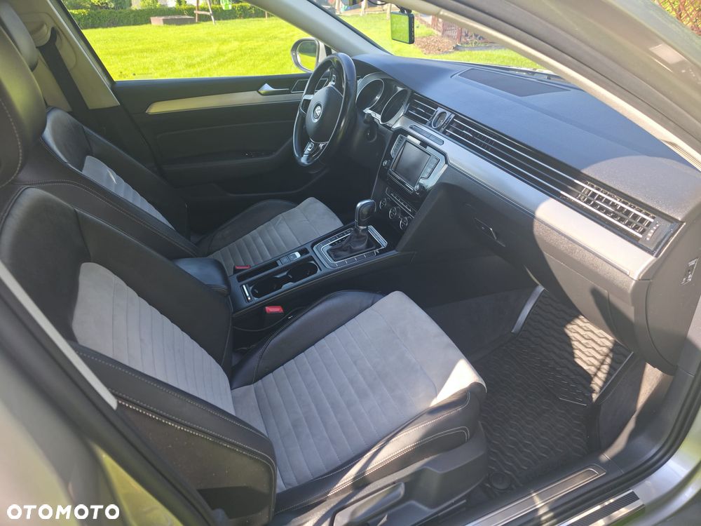 Volkswagen Passat 2.0 TDI BMT 4Mot Highline DSG - 11