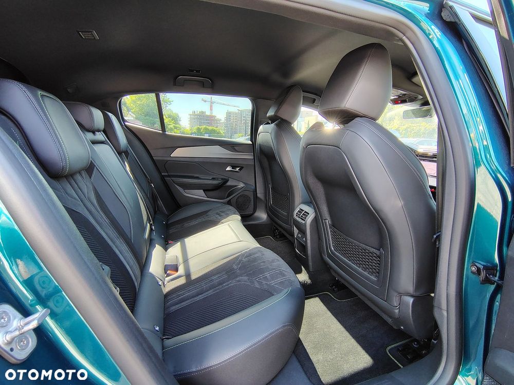 Peugeot 408 1.2 PureTech GT S&S EAT8 - 9