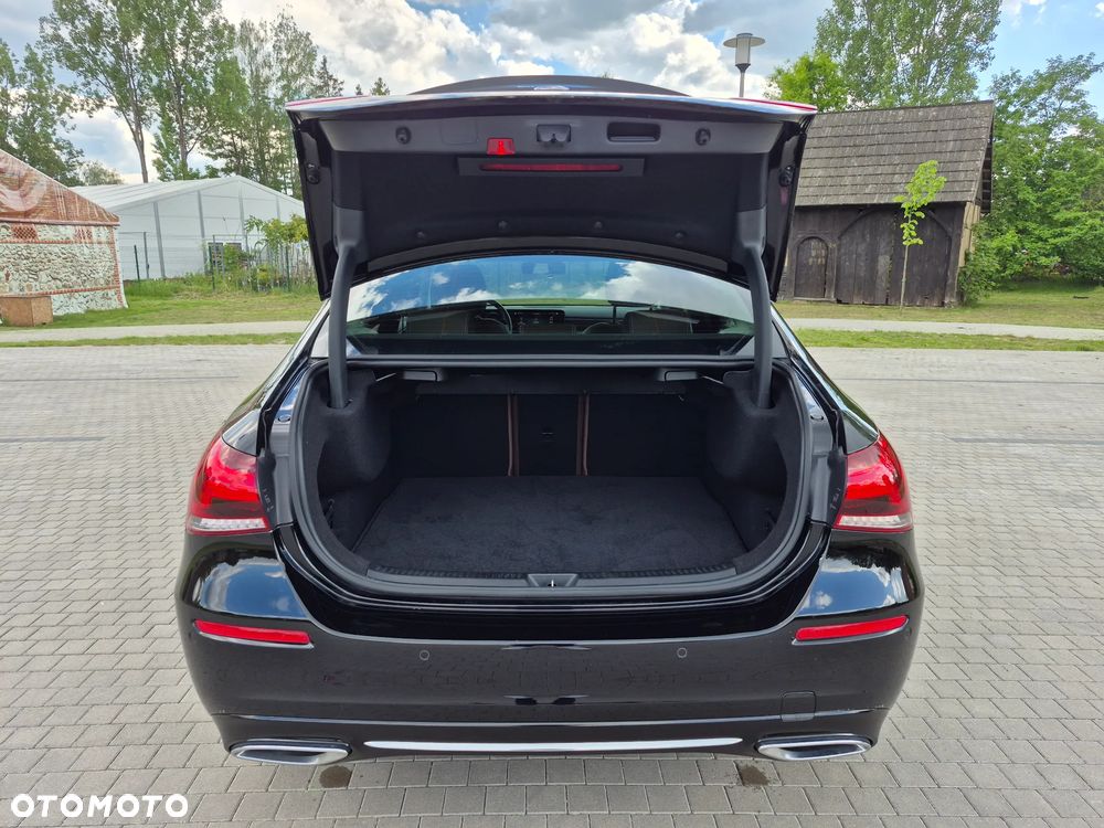 Mercedes-Benz Klasa A 250 7G-DCT Progressive - 32