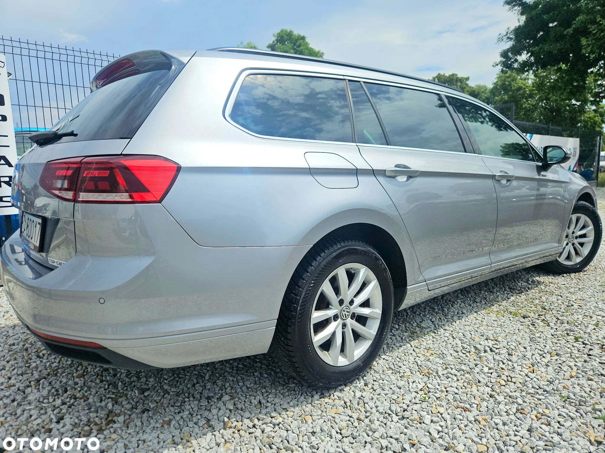 Volkswagen Passat Variant 2.0 TDI SCR DSG Business - 9