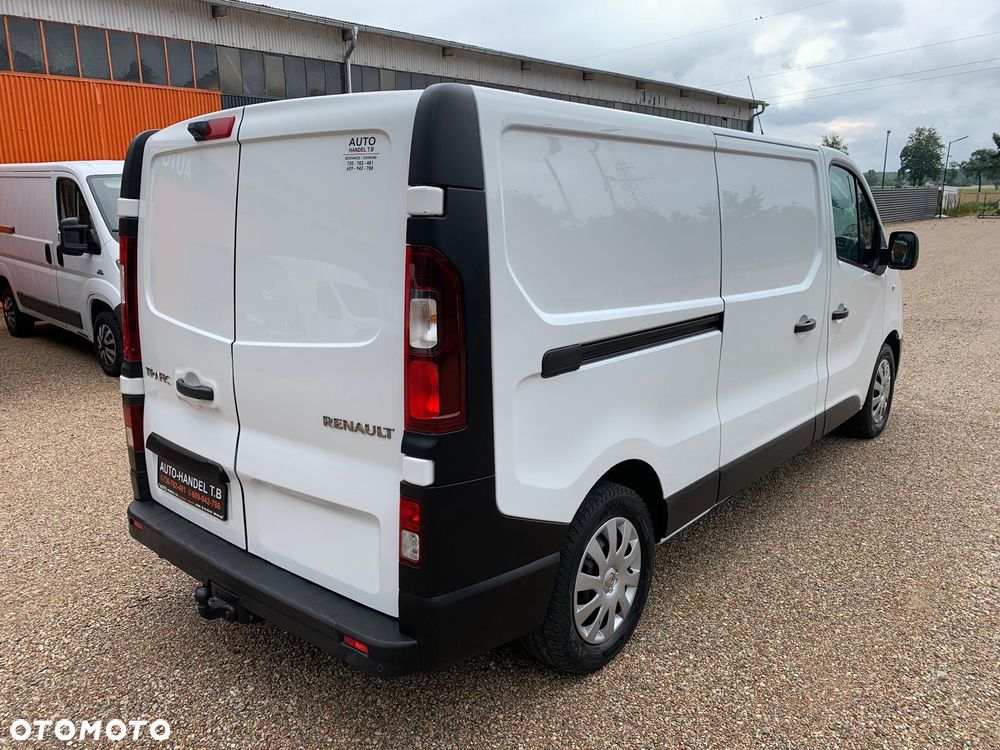 Renault Trafic - 10
