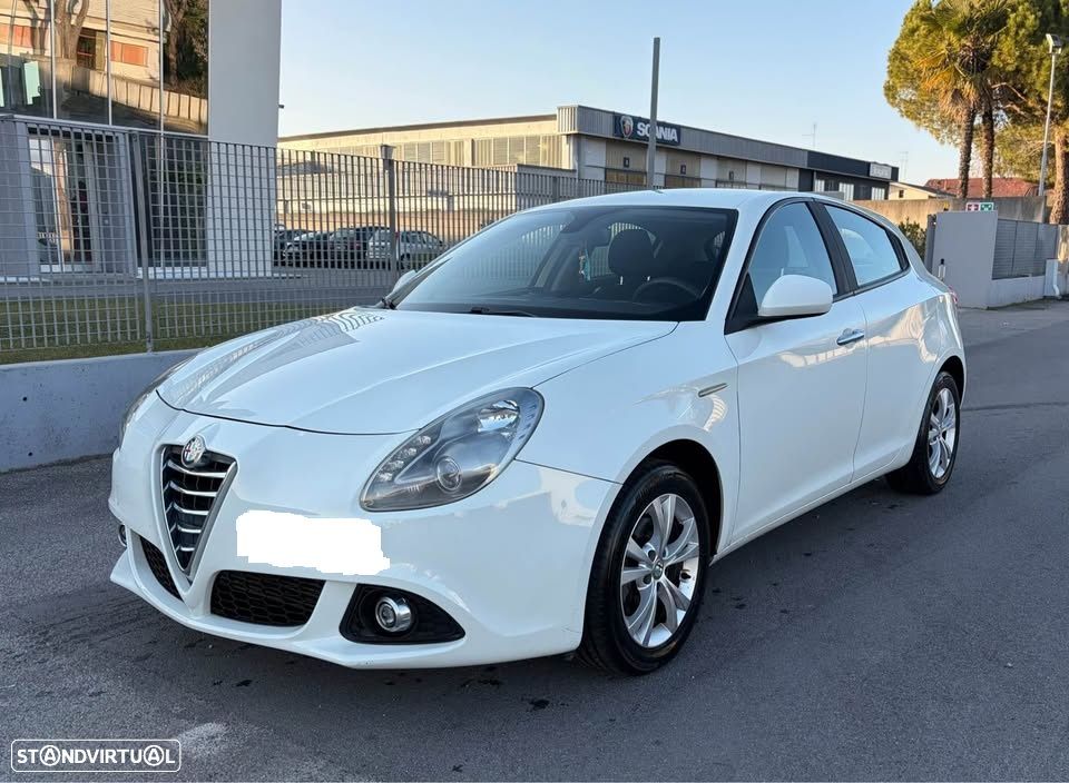 Alfa Romeo Giulietta 1.6 JTDM Veloce - 3