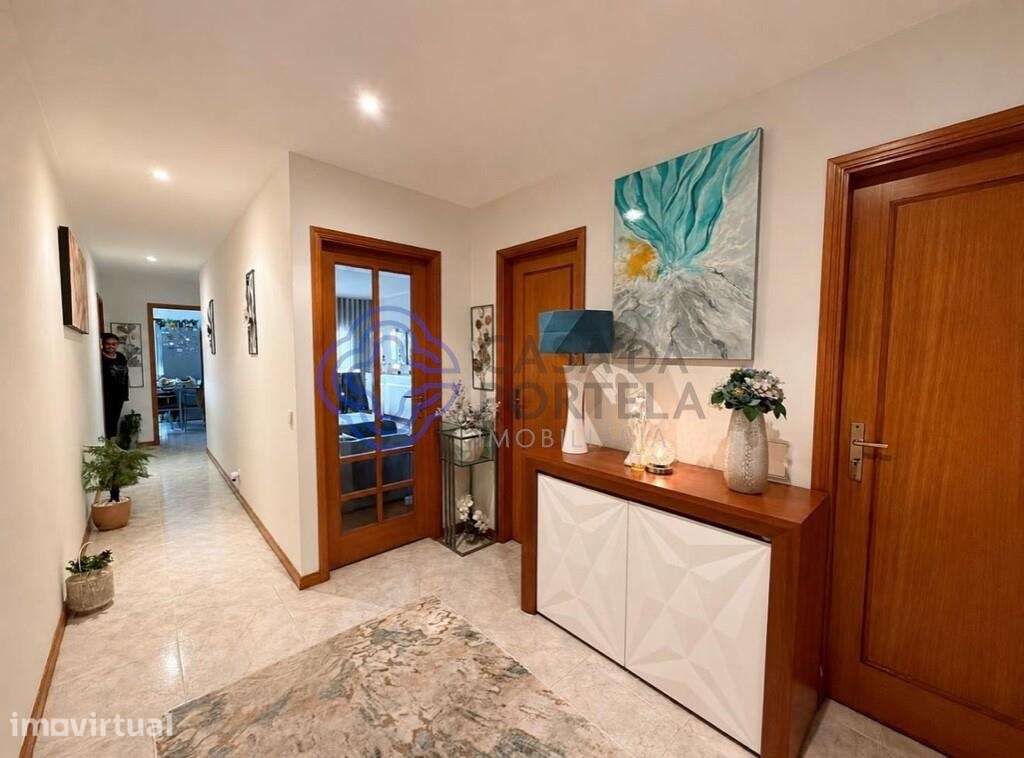 Apartamento T2 com 100 m2 na Rua Engenheiro Barbosa de Matos - Cidade - Grande imagem: 4/21