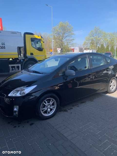 Toyota Prius - 3