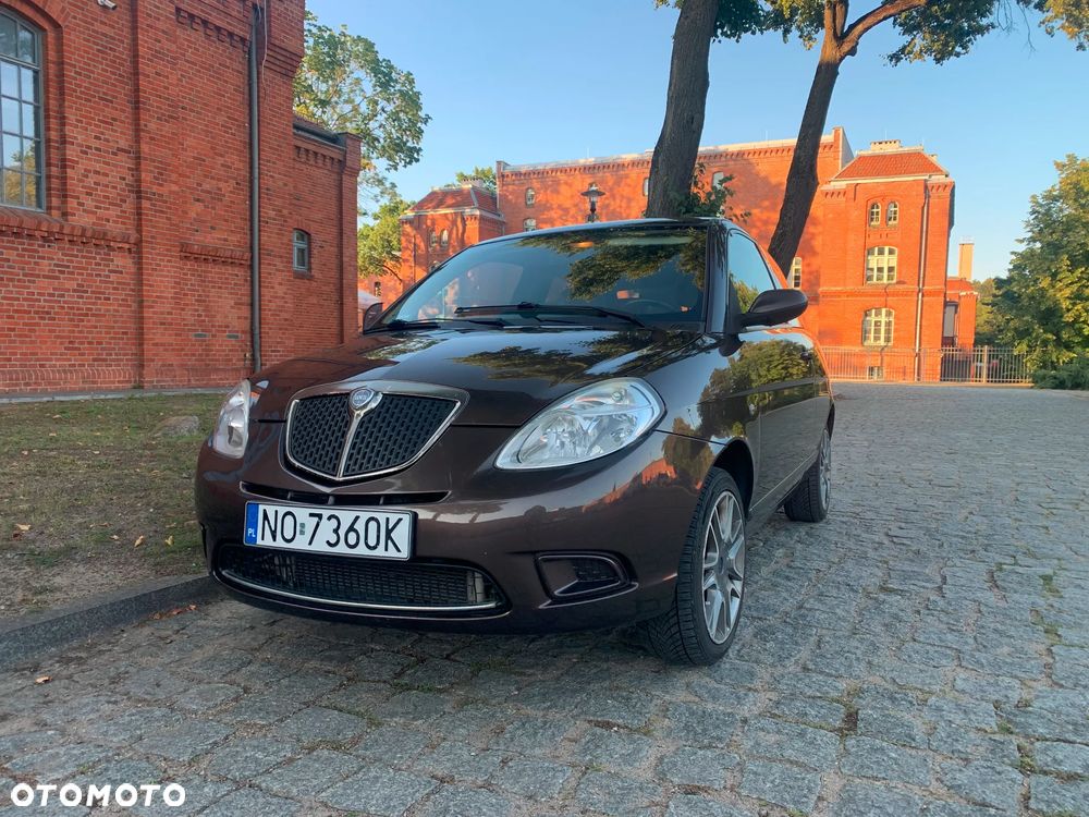 Lancia Ypsilon 1.4 16V Versus (4 os.) - 7