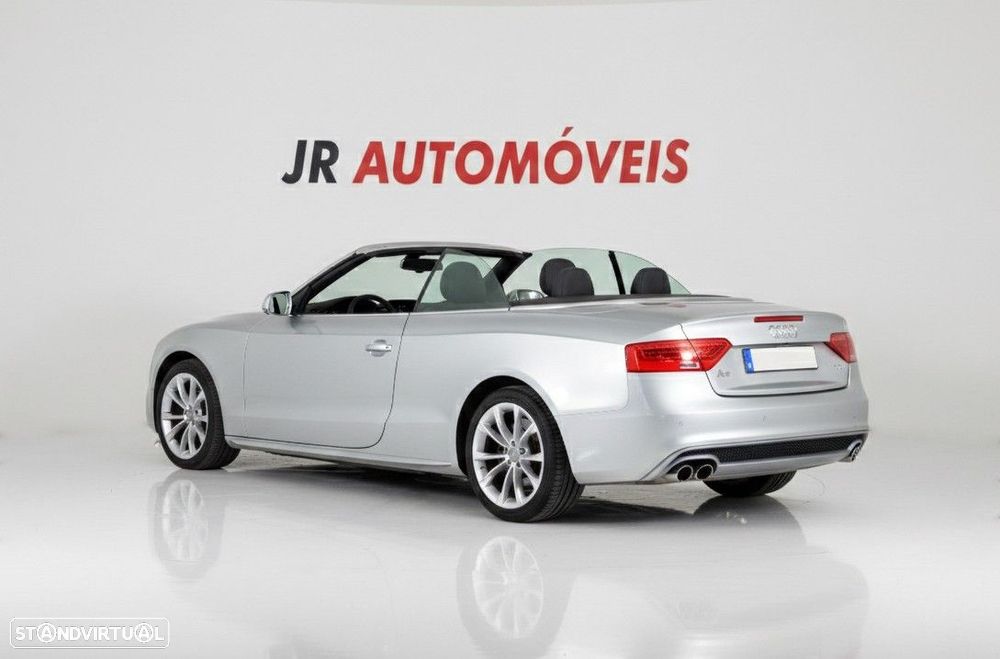 Audi A5 Cabrio 2.0 TDi S-line - 11