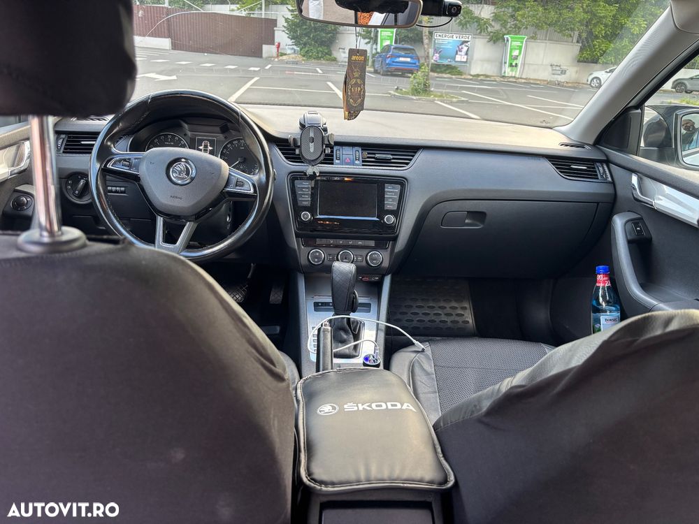 Skoda Octavia 1.6 TDI DSG Style - 5